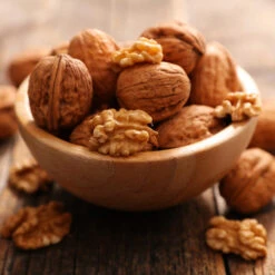 English Walnut Tree -Nature Garden Store English Carpathian Walnut 2 FGT