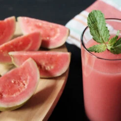 Tropical Pink Guava Tree 9 Tropical Pink Guava Tree -Nature Garden Store Pink Guava 3